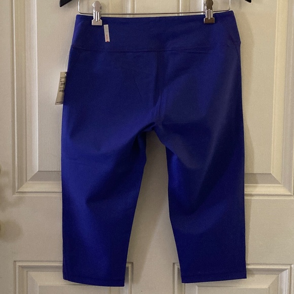 Zella Women's Purple Slim Fit Live In Capri Pants/ZELTEK Ultimate Stretch/M/NWT! - Picture 2 of 5